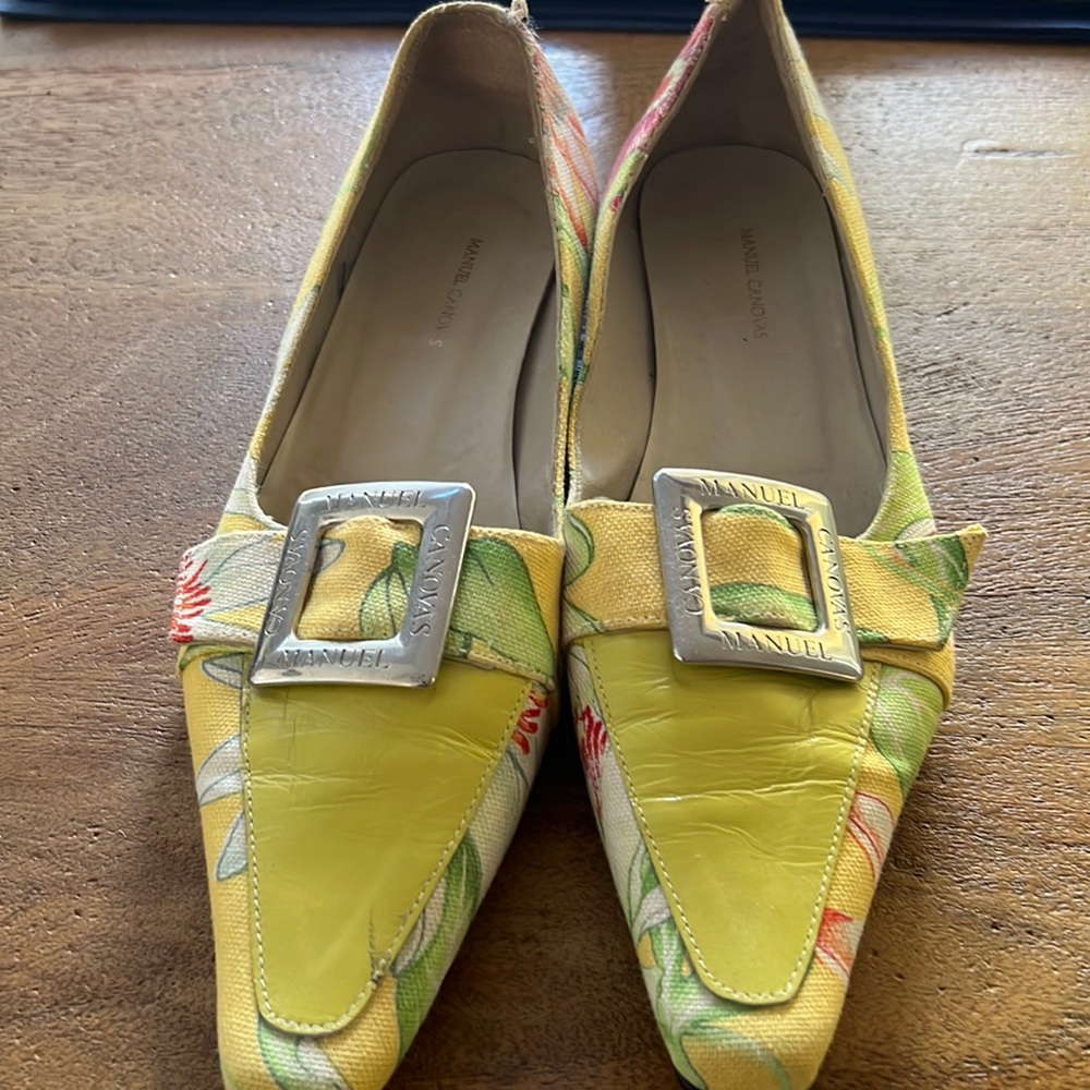 Great summer flats. Hardly worn.